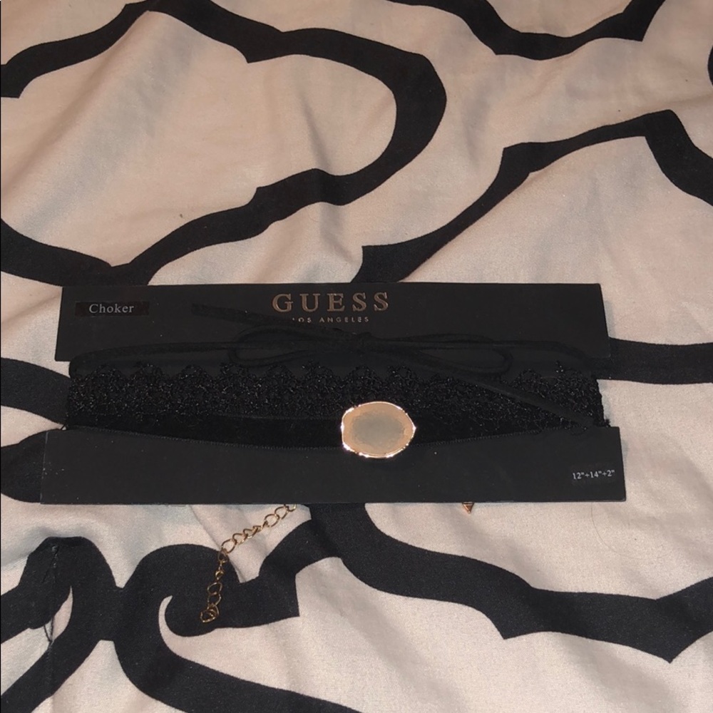 3 package choker set